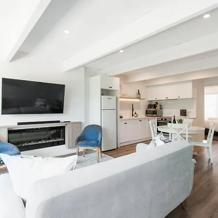 Blairgowrie Beach Townhouse Opposite The Beach! Exterior photo