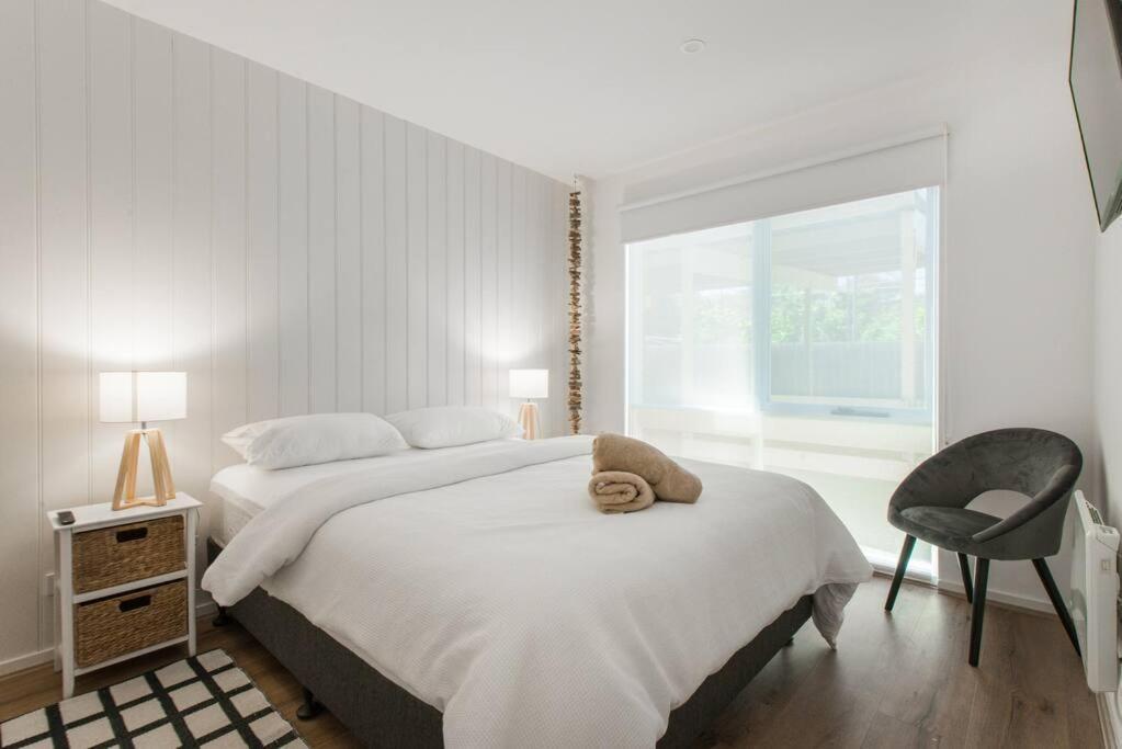 Townhouse Opposite The Beach! *